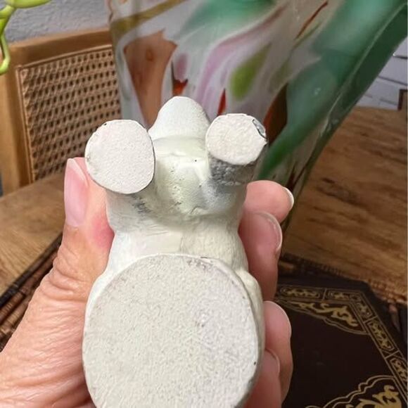 White Rabbit Small Figure - Cast Iron - Picture 5 of 5